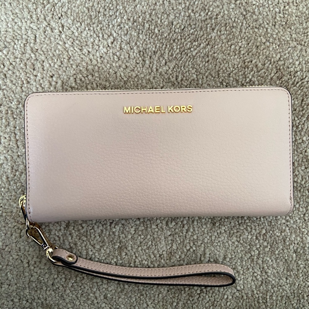 Michael Kors wallet/wristlet